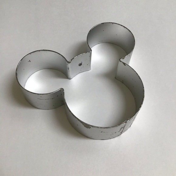 Disney Taiwan Mickey Mouse Ears Cookie Cutter Metal Biscuit Sandwich Vintage - Picture 7 of 8